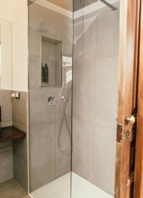 Апартаменти Casa Savo - Parcheggio Gratuito Nella Blu Area Генуя Екстер'єр фото