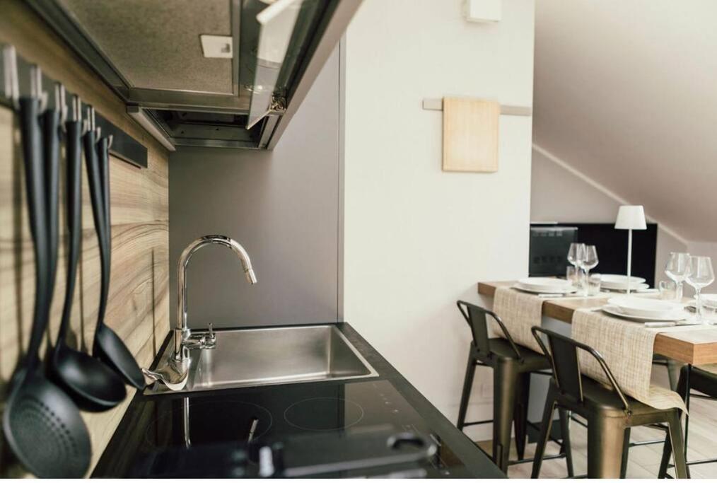 Апартаменти Casa Savo - Parcheggio Gratuito Nella Blu Area Генуя Екстер'єр фото